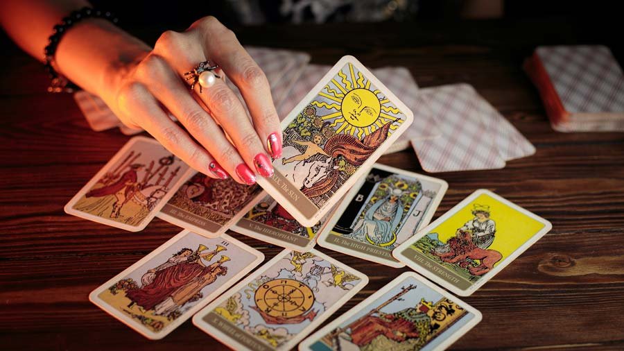Tarot Readings: Discover Clarity and Guidance in Costa Mesa, California